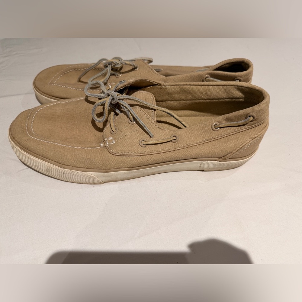 Ralph Lauren sander  Tan Boat Shoes size 11D